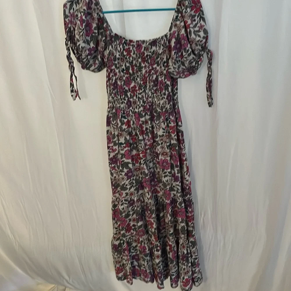 Sunday Mi Amor off-shoulder floral dress. Sz L - Picture 1 of 7